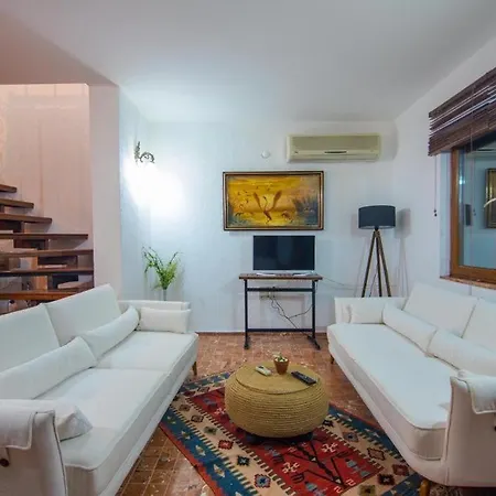 Sleeps 8, Close To Sea With A Private Pool - Awz 261 빌라 *