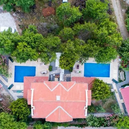 Sleeps 8, Close To Sea With A Private Pool - Awz 261 مرمريس